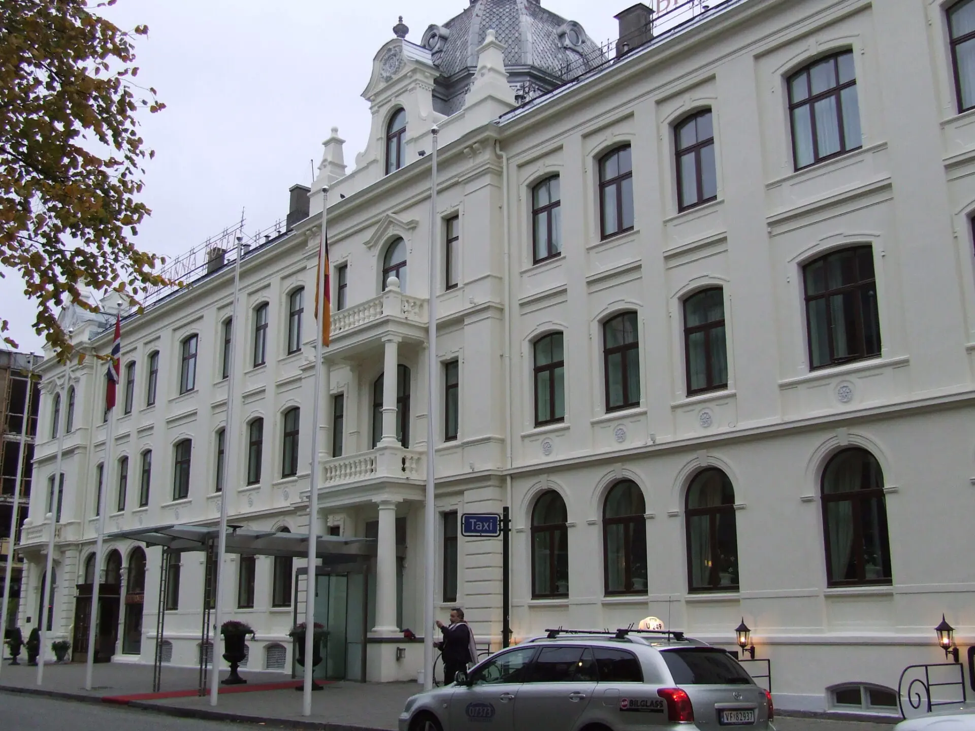 Fasaderehabilitering - Britannia Hotel